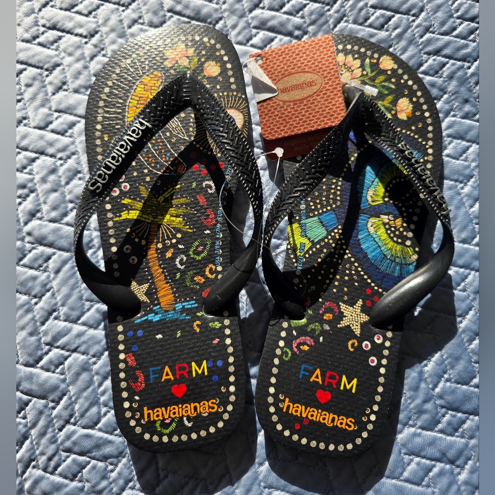 Havaianas FARM RIO Black Flip Flops with Multicolor Patterns SIZE 7/8